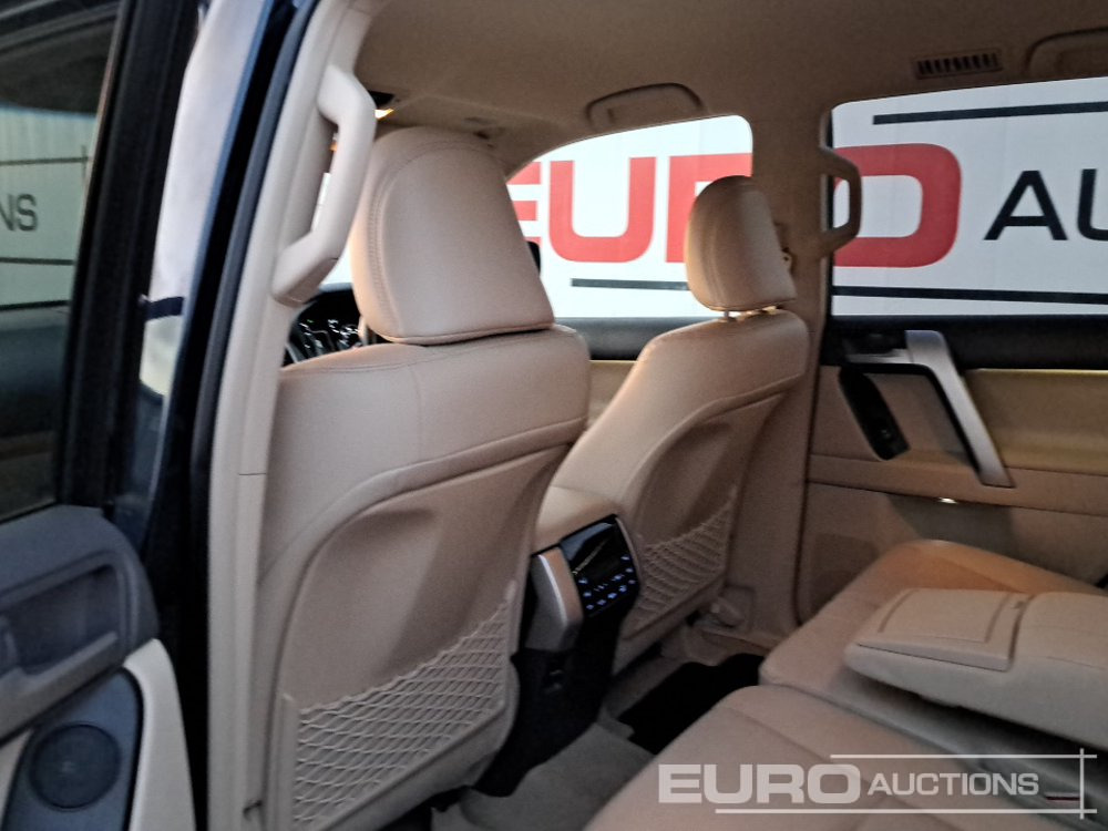 Внедорожник 2020 Toyota Land Cruiser: фото 17