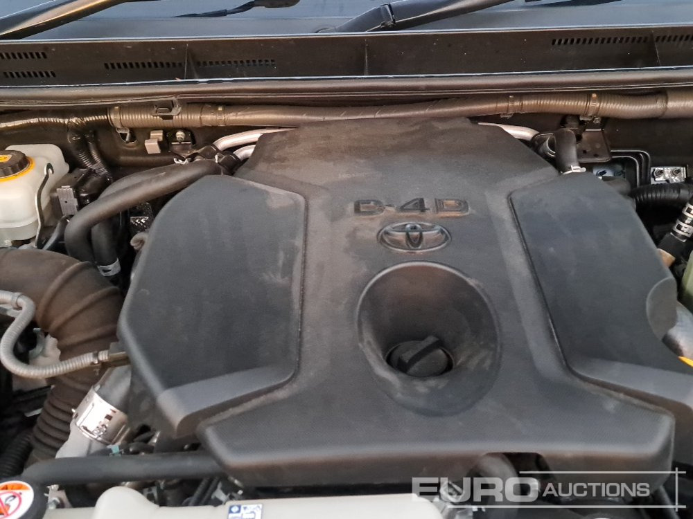 Внедорожник 2020 Toyota Land Cruiser: фото 45