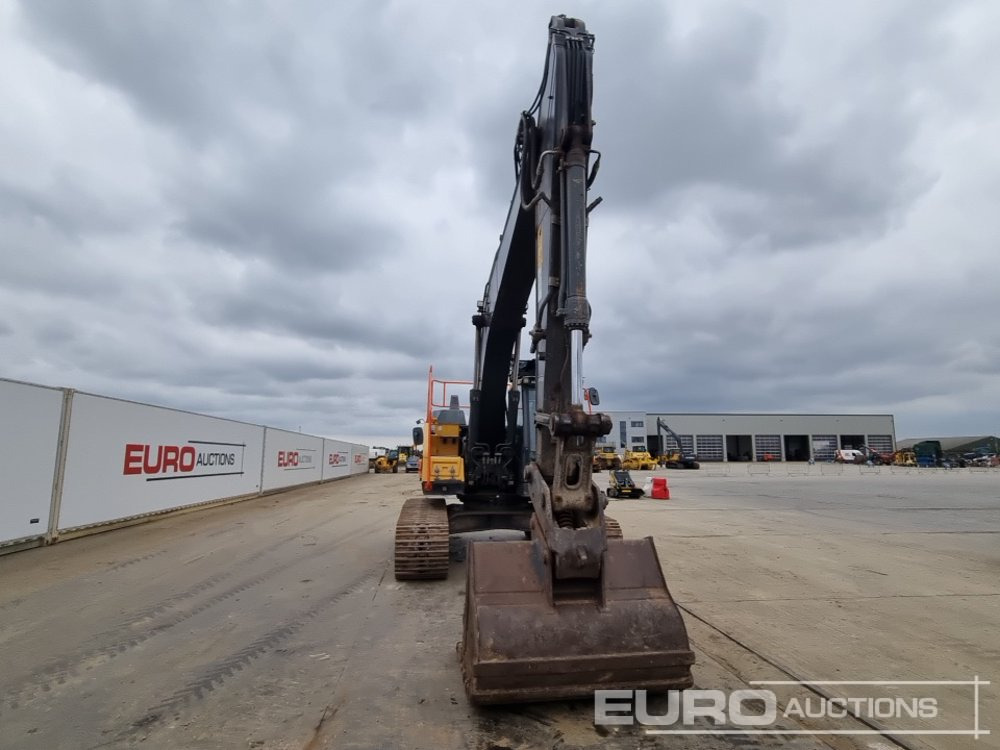 Гусеничный экскаватор 2020 Volvo EC220EL: фото 8