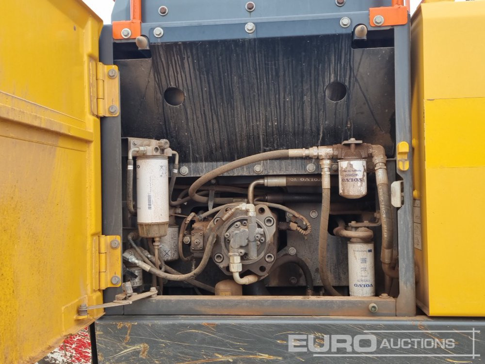 Гусеничный экскаватор 2020 Volvo EC220EL: фото 27