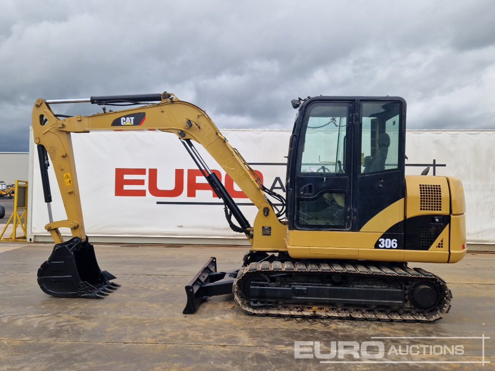 CAT 306 - Мини-экскаватор: фото 2 CAT 306 - Мини-экскаватор: фото 2