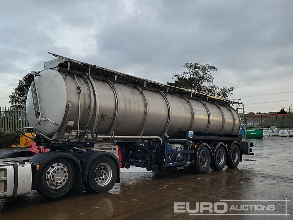 Crane Freuhauf Tri Axle Tanker Trailer - Полуприцеп-цистерна: фото 1 Crane Freuhauf Tri Axle Tanker Trailer - Полуприцеп-цистерна: фото 1