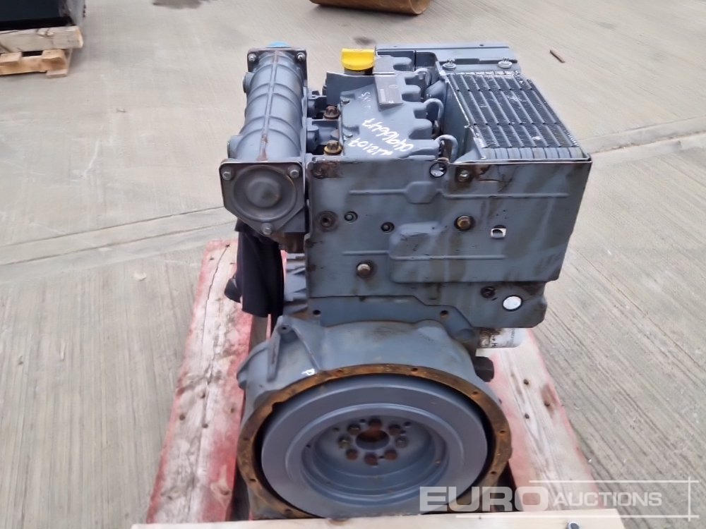 Deutz 3 Cylinder Engine - Двигатель: фото 4 Deutz 3 Cylinder Engine - Двигатель: фото 4
