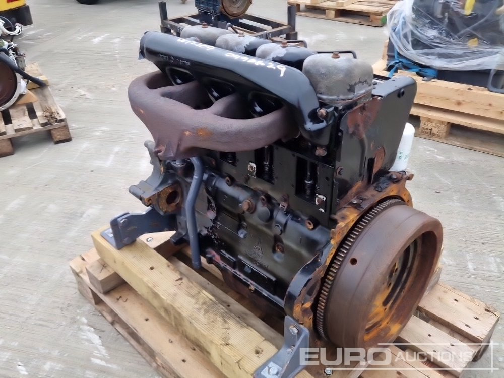 Deutz 4 Cylinder Engine - Двигатель: фото 3 Deutz 4 Cylinder Engine - Двигатель: фото 3