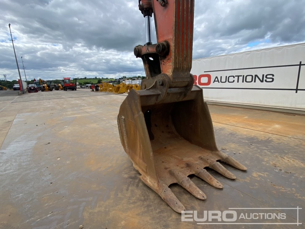 Гусеничный экскаватор Hitachi ZX520LCH-3: фото 18