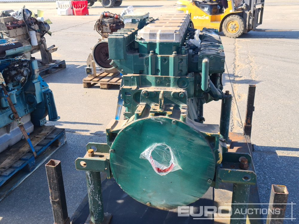 Komatsu 6 Cylinder Engine - Двигатель: фото 4 Komatsu 6 Cylinder Engine - Двигатель: фото 4