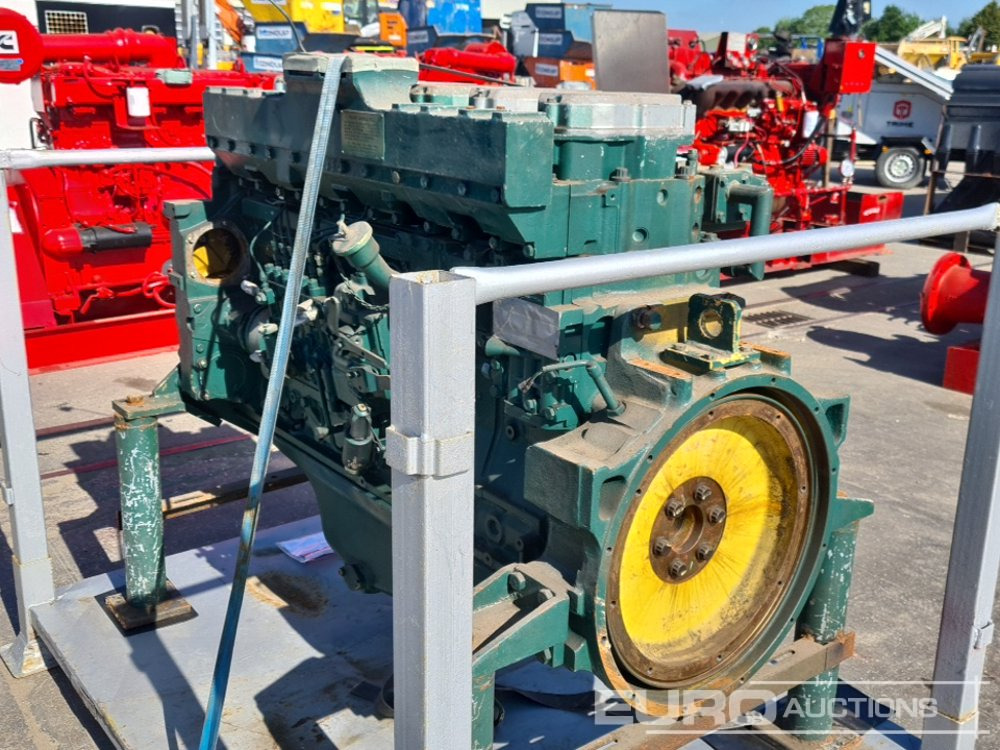 Komatsu 6 Cylinder Engine - Двигатель: фото 3 Komatsu 6 Cylinder Engine - Двигатель: фото 3