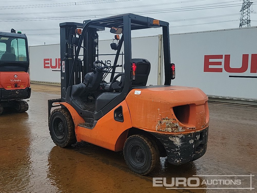 Komatsu FD35AT - Вилочный погрузчик: фото 3 Komatsu FD35AT - Вилочный погрузчик: фото 3