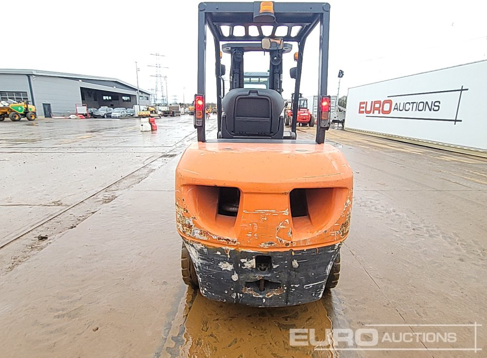 Komatsu FD35AT - Вилочный погрузчик: фото 4 Komatsu FD35AT - Вилочный погрузчик: фото 4