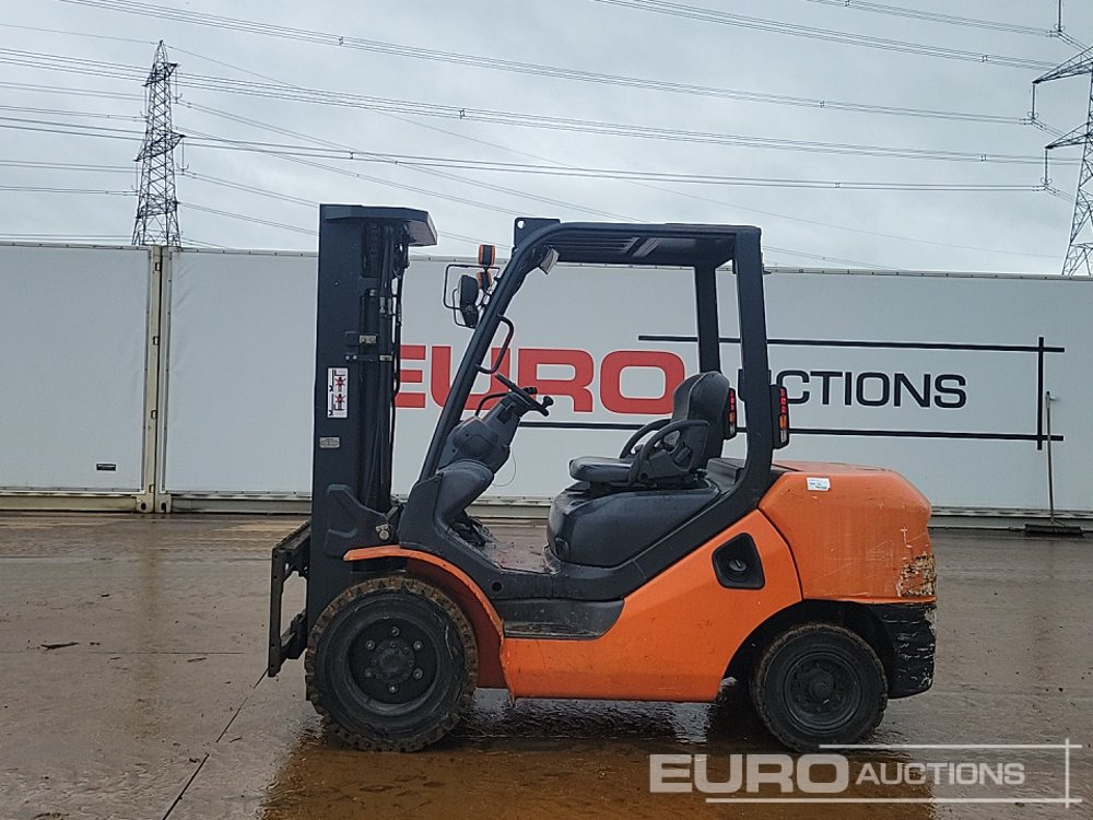 Komatsu FD35AT - Вилочный погрузчик: фото 2 Komatsu FD35AT - Вилочный погрузчик: фото 2