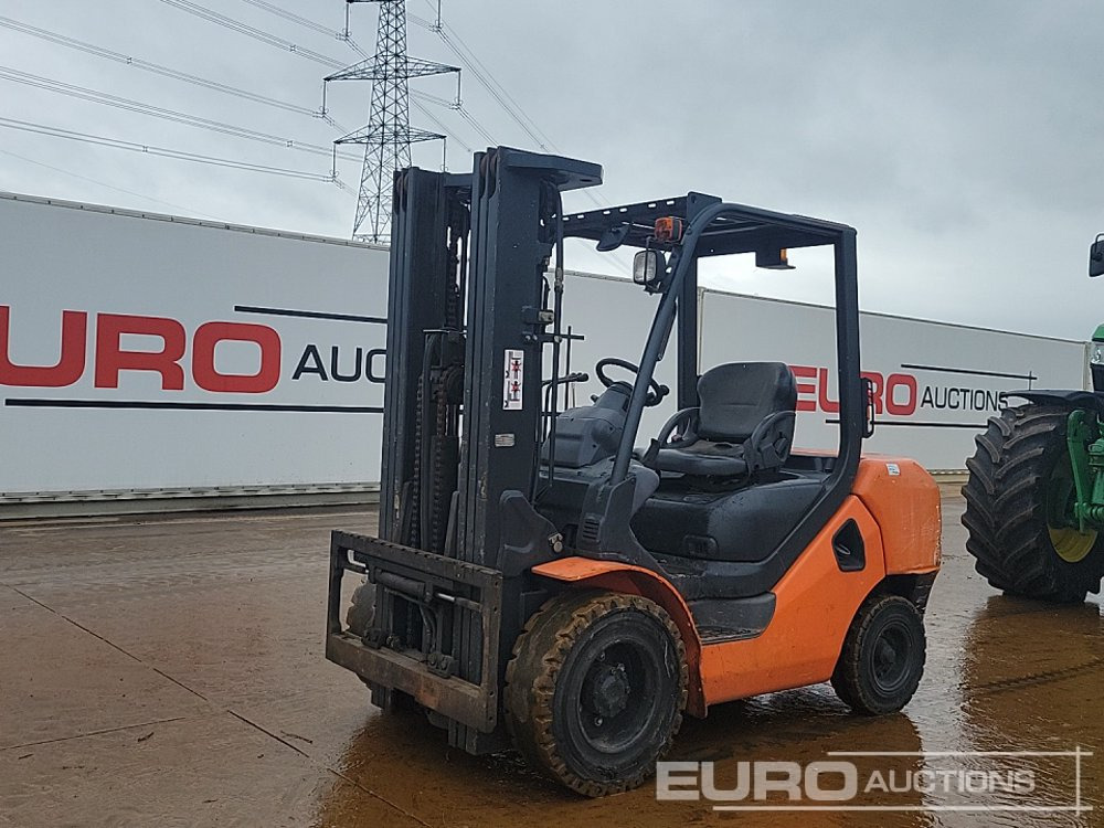 Komatsu FD35AT - Вилочный погрузчик: фото 1 Komatsu FD35AT - Вилочный погрузчик: фото 1