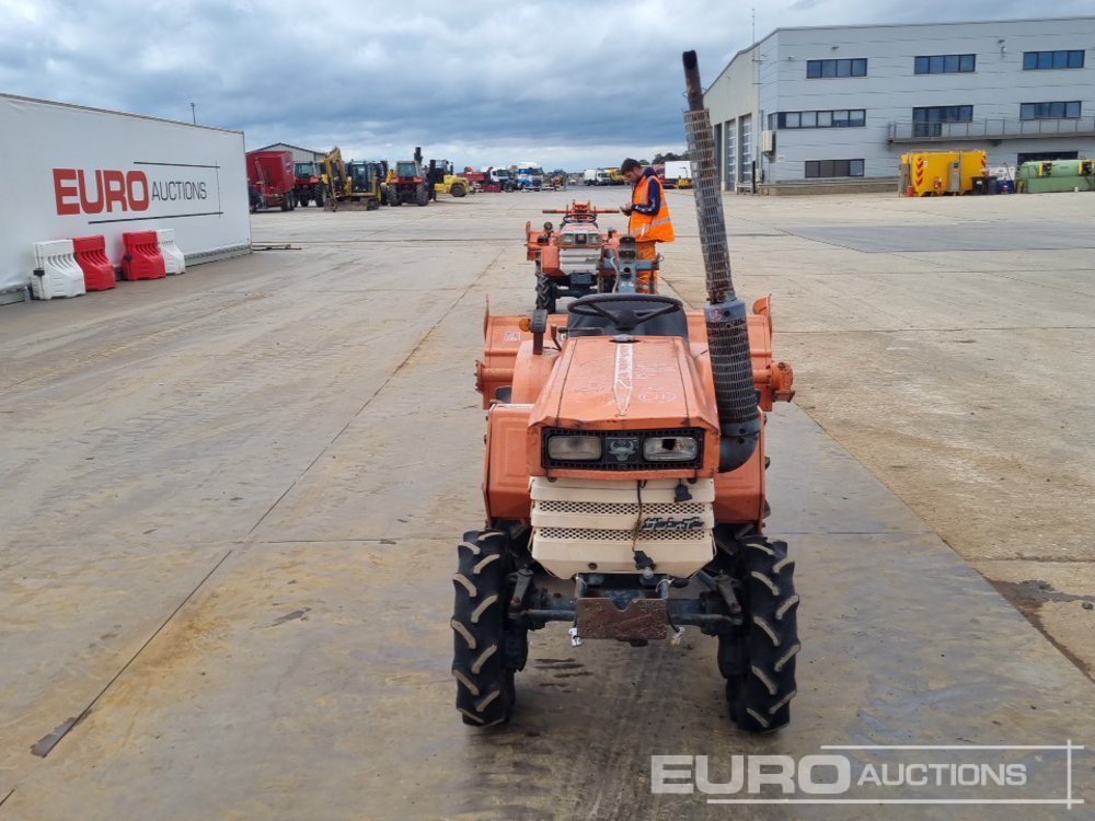 Минитрактор Kubota B1400: фото 8