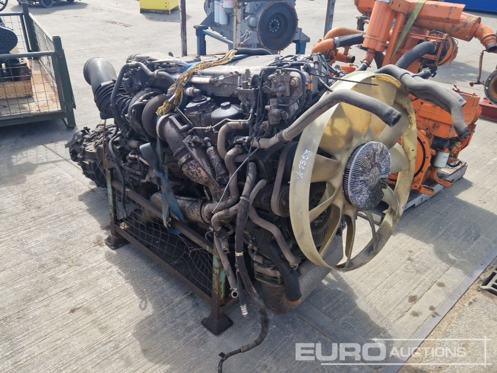 MAN 6 Cylinder Engine, Gearbox - Двигатель: фото 1 MAN 6 Cylinder Engine, Gearbox - Двигатель: фото 1