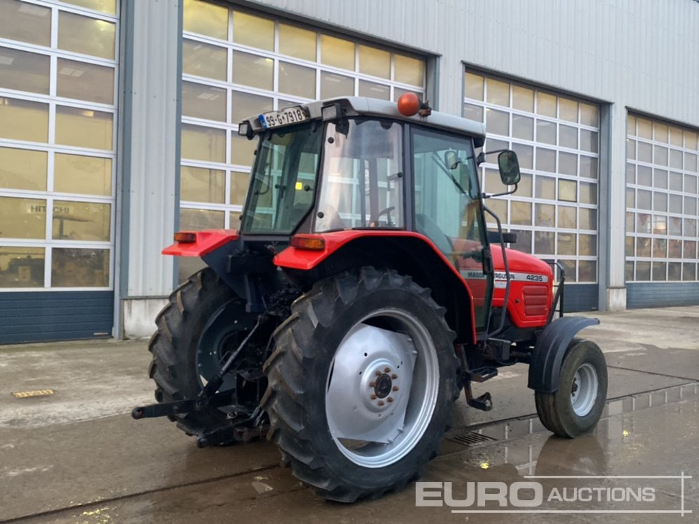 Massey Ferguson 4235 - Трактор: фото 5 Massey Ferguson 4235 - Трактор: фото 5