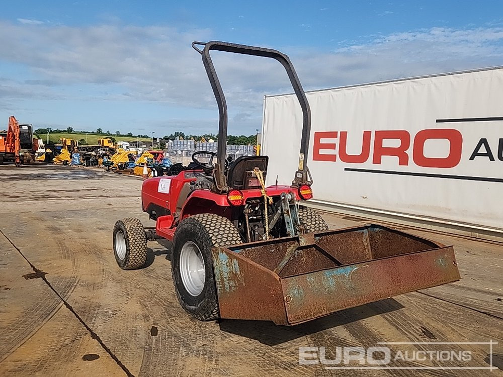 Massey Ferguson 4WD Compact Tractor, Linkbox - Минитрактор: фото 3 Massey Ferguson 4WD Compact Tractor, Linkbox - Минитрактор: фото 3