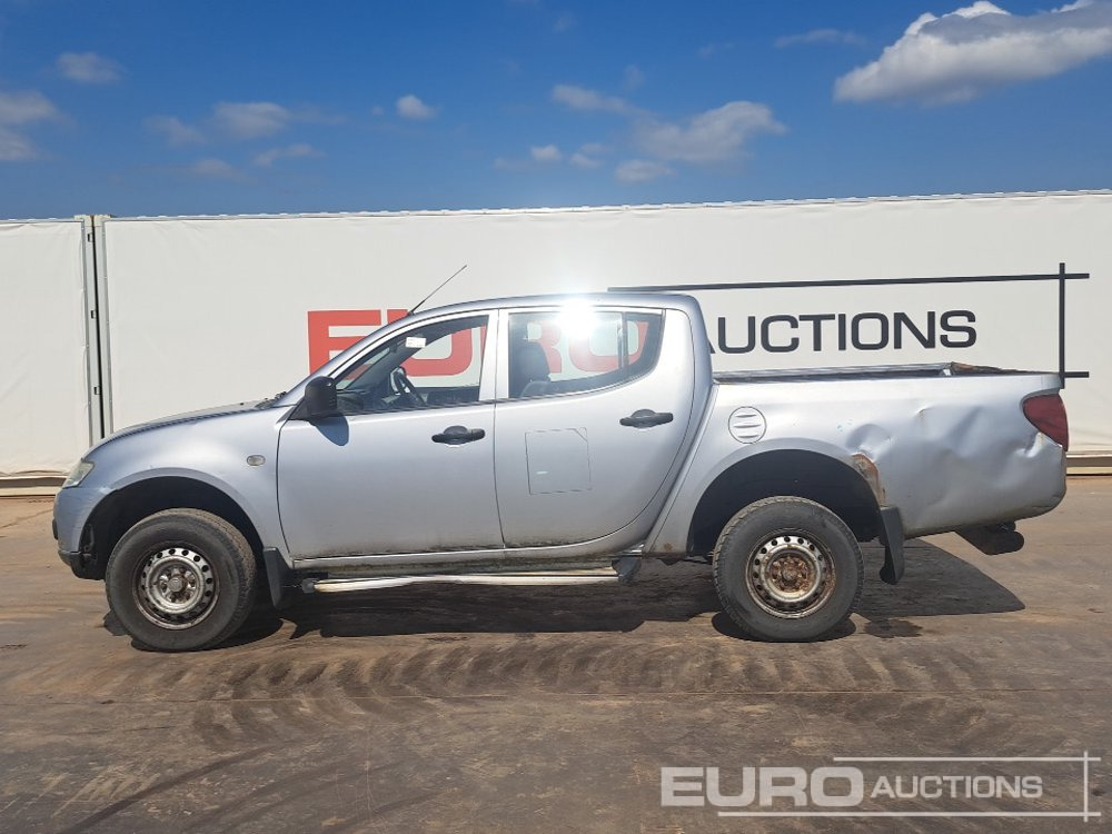 Mitsubishi L200 - Внедорожник: фото 2 Mitsubishi L200 - Внедорожник: фото 2