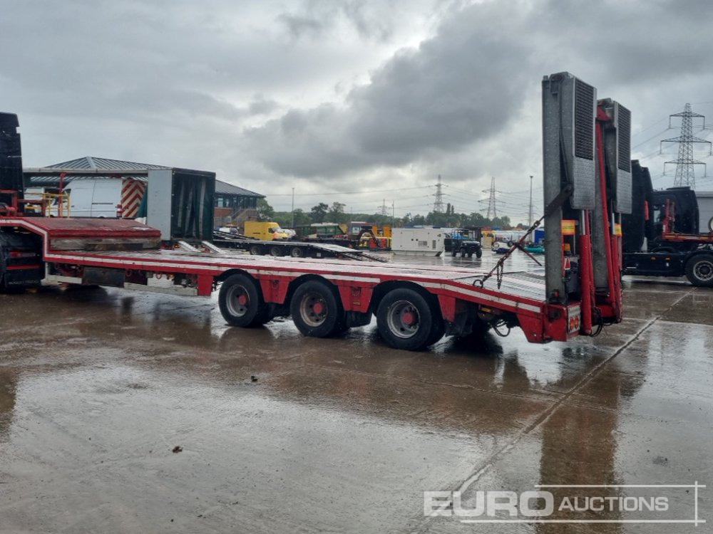 Nooteboom Tri Axle Stepframe Low Loader Trailer, Rear Steer, Hydraulic Fliptoe Ramps, Winch - Низкорамный полуприцеп: фото 3 Nooteboom Tri Axle Stepframe Low Loader Trailer, Rear Steer, Hydraulic Fliptoe Ramps, Winch - Низкорамный полуприцеп: фото 3