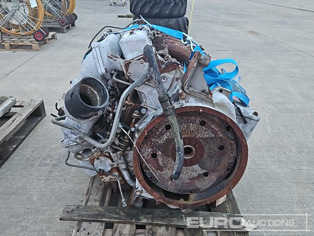 Perkins 4 Cylinder Engine - Двигатель: фото 4 Perkins 4 Cylinder Engine - Двигатель: фото 4