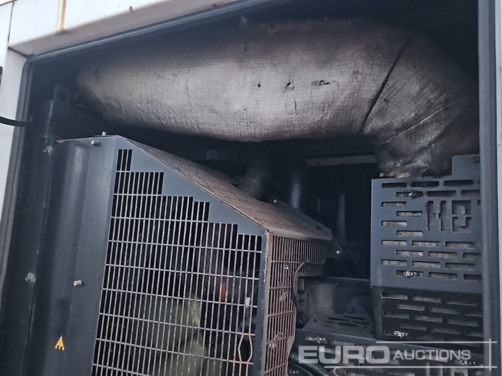 Электрогенератор SDMO R275: фото 15 Электрогенератор SDMO R275: фото 15