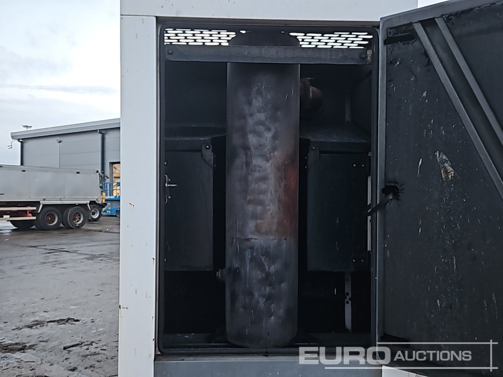 Электрогенератор SDMO R275: фото 16 Электрогенератор SDMO R275: фото 16