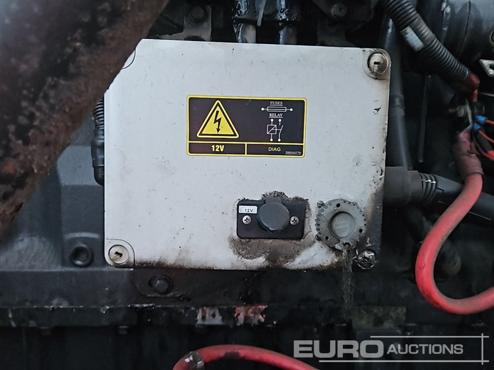 Электрогенератор SDMO R275: фото 14 Электрогенератор SDMO R275: фото 14