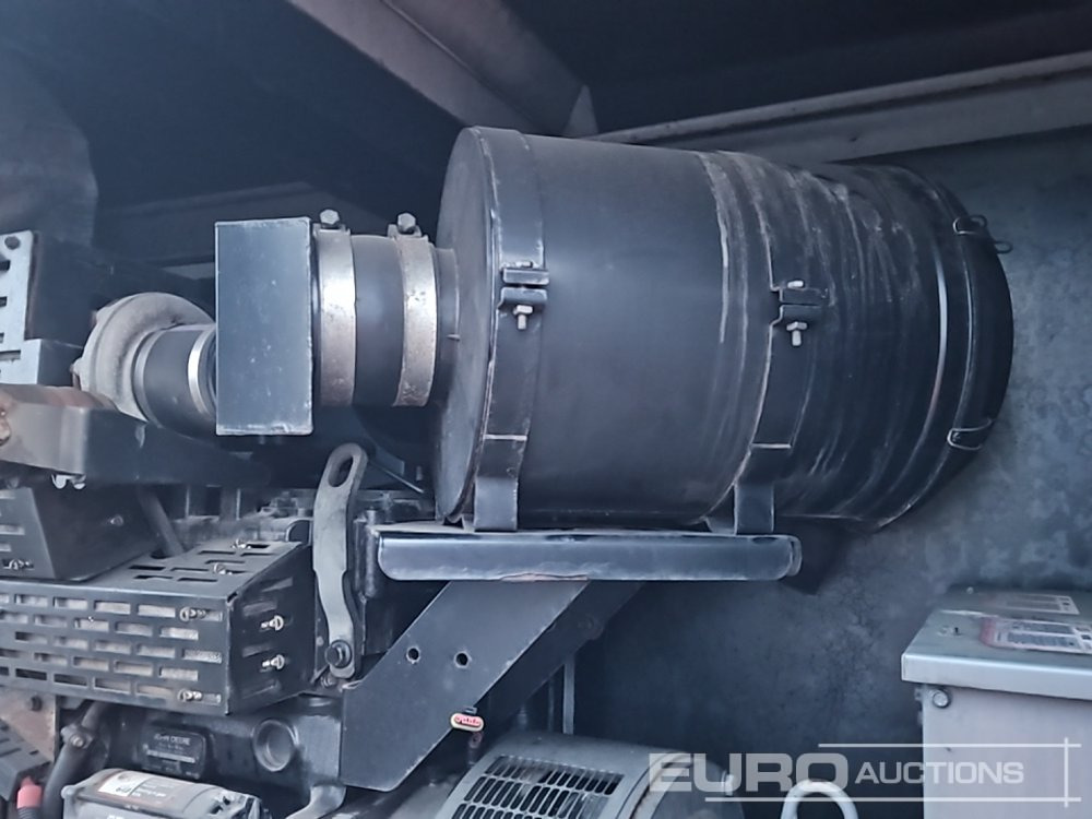 Электрогенератор SDMO R275: фото 10 Электрогенератор SDMO R275: фото 10