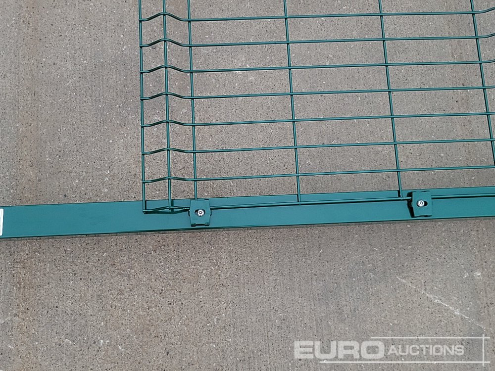 Сельскохозяйственная техника Unused Galvanised & Powder Coated Heavy Duty (5mm) Wire Mesh Fencing, 25 x H2.4m x W2.2m Panels, 26 x 60mm x 60mm x3m Posts, with Fittings (Black): фото 7