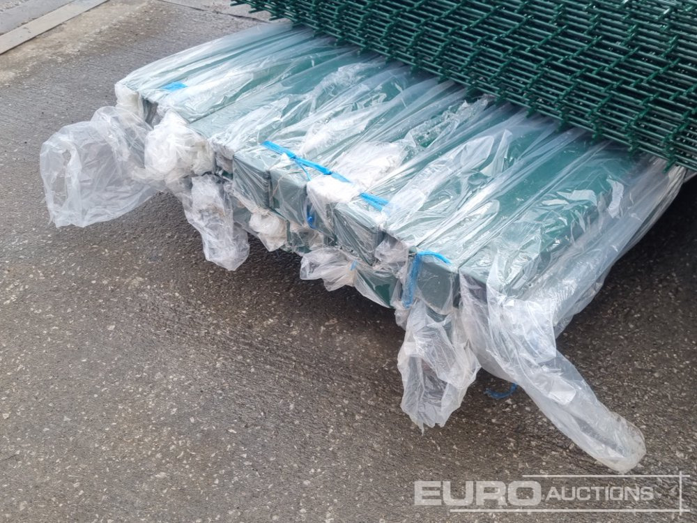 Сельскохозяйственная техника Unused Galvanised & Powder Coated Heavy Duty (5mm) Wire Mesh Fencing, 25 x H2.4m x W2.2m Panels, 26 x 60mm x 60mm x3m Posts, with Fittings (Black): фото 21