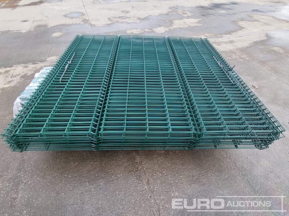 Сельскохозяйственная техника Unused Galvanised & Powder Coated Heavy Duty (5mm) Wire Mesh Fencing, 25 x H2.4m x W2.2m Panels, 26 x 60mm x 60mm x3m Posts, with Fittings (Black): фото 17