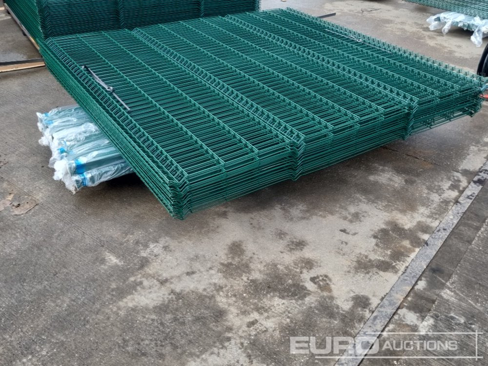 Сельскохозяйственная техника Unused Galvanised & Powder Coated Heavy Duty (5mm) Wire Mesh Fencing, 25 x H2.4m x W2.2m Panels, 26 x 60mm x 60mm x3m Posts, with Fittings (Black): фото 12