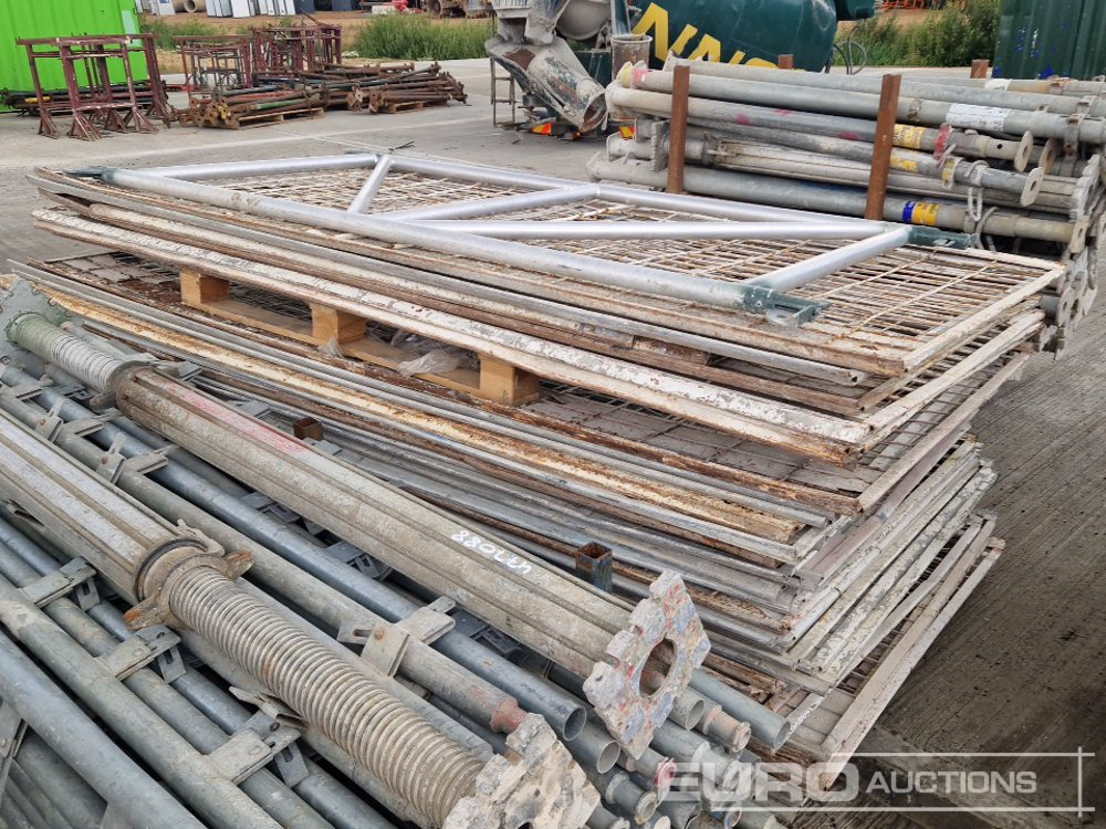 Строительное оборудование Steel Mesh Panels (5 Pallets of & 1 Stillage of), Acro Props (5 Stillages of), Kwikstage Polls (2 Stillages of), Stillge of Fittings: фото 10