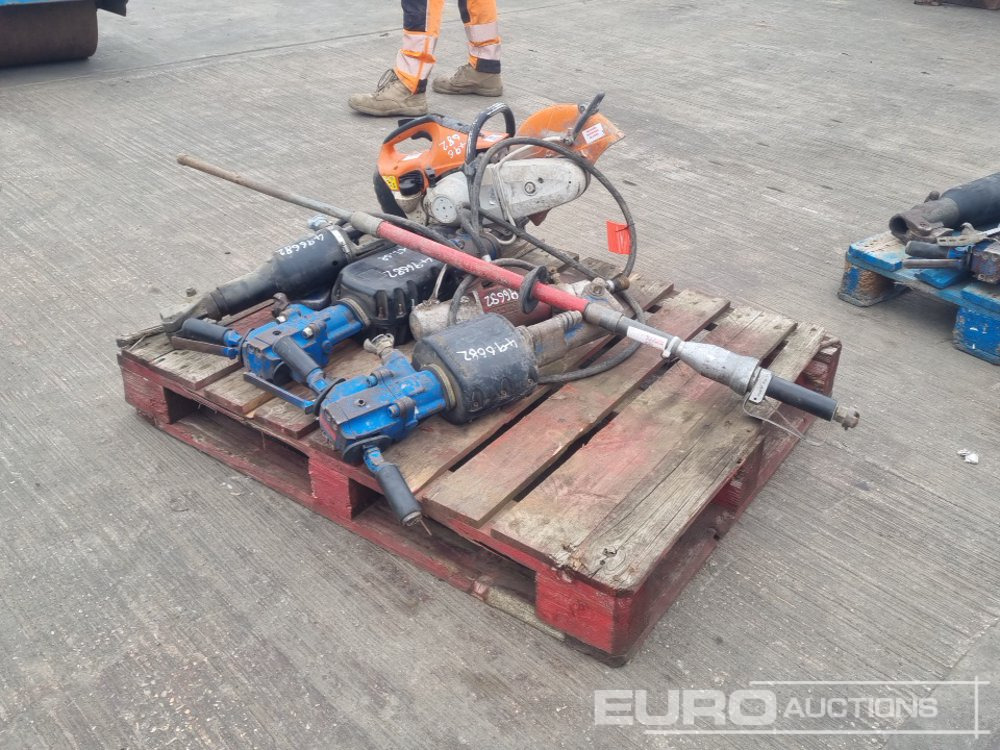 Stihl TS410 Petrol Quick Cut Saw, Pneumatic Hand Held Breaker (4 of), Pneumatic Concrete Poker, Hycon Hydraulic Core Drill - Асфальтоукладочная техника: фото 4 Stihl TS410 Petrol Quick Cut Saw, Pneumatic Hand Held Breaker (4 of), Pneumatic Concrete Poker, Hycon Hydraulic Core Drill - Асфальтоукладочная техника: фото 4