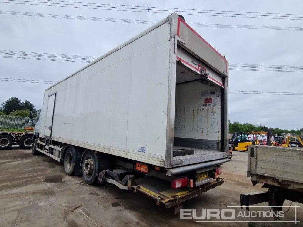 DAF CF330 - Строительная техника: фото 3 DAF CF330 - Строительная техника: фото 3