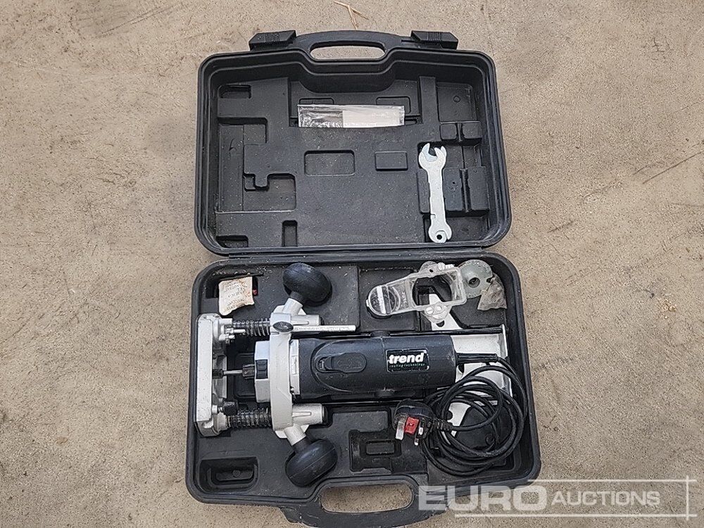 Trend 240 Volt Router - Строительное оборудование: фото 1 Trend 240 Volt Router - Строительное оборудование: фото 1