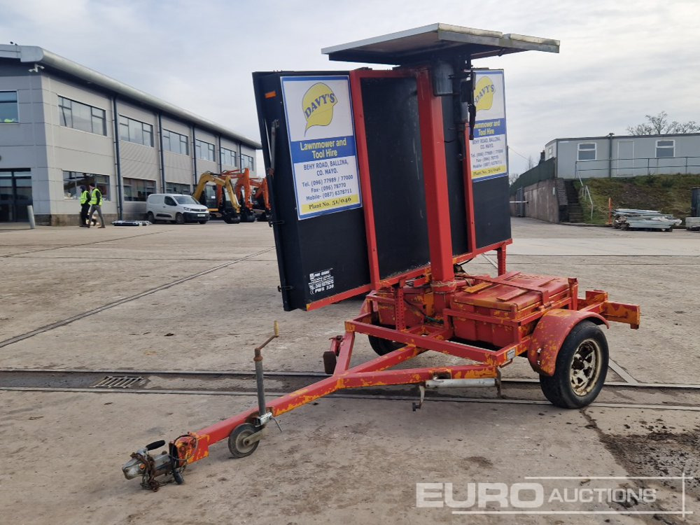 Ver-mac PCMS 320QS Portable Changeable Message Sign - Строительное оборудование: фото 3 Ver-mac PCMS 320QS Portable Changeable Message Sign - Строительное оборудование: фото 3