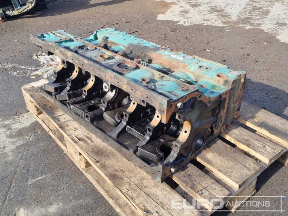 Volvo 6 Cylinder Engine Block - Двигатель: фото 3 Volvo 6 Cylinder Engine Block - Двигатель: фото 3