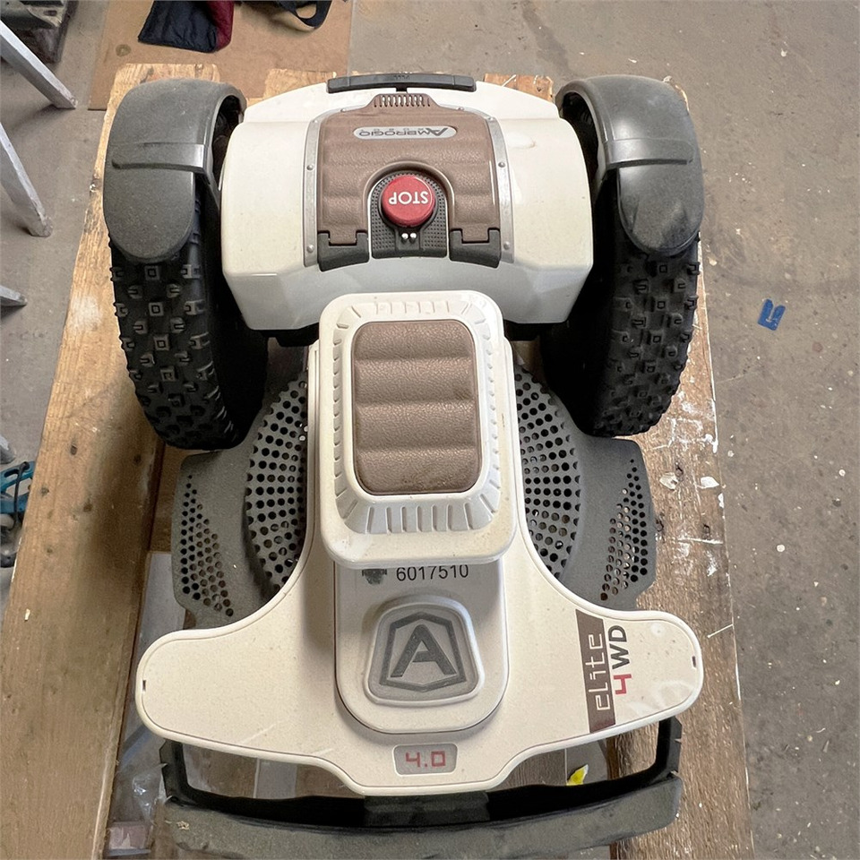 Ambrogio 4.0 Elite Premium - Газонокосилка: фото 4 Ambrogio 4.0 Elite Premium - Газонокосилка: фото 4