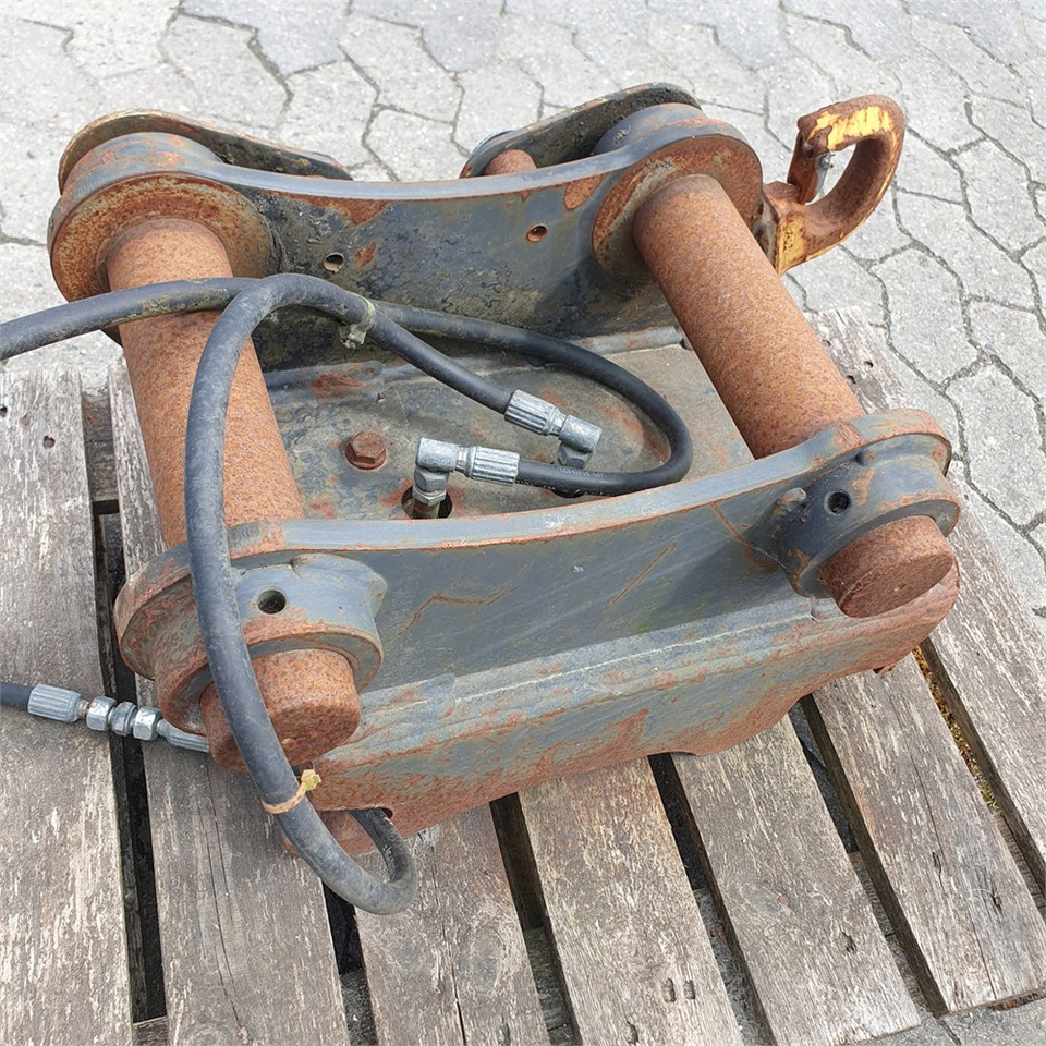 Engcon S45 - Сцепное устройство для Экскаваторов: фото 3 Engcon S45 - Сцепное устройство для Экскаваторов: фото 3