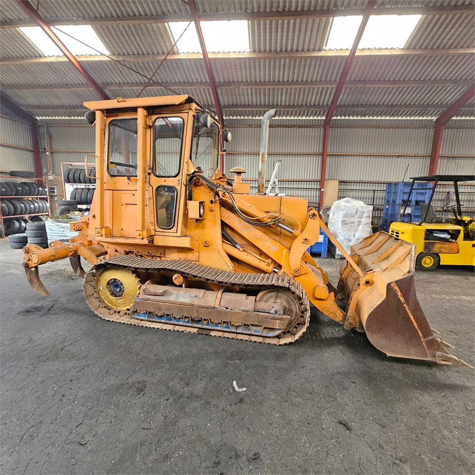 Fiat-Allis 571 FL7 B - Гусеничный погрузчик: фото 2 Fiat-Allis 571 FL7 B - Гусеничный погрузчик: фото 2