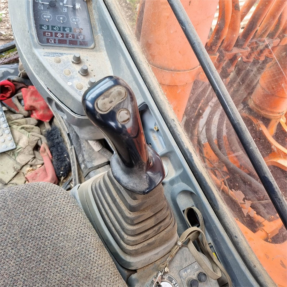 Гусеничный экскаватор Fiat-Hitachi EX285 LC: фото 17