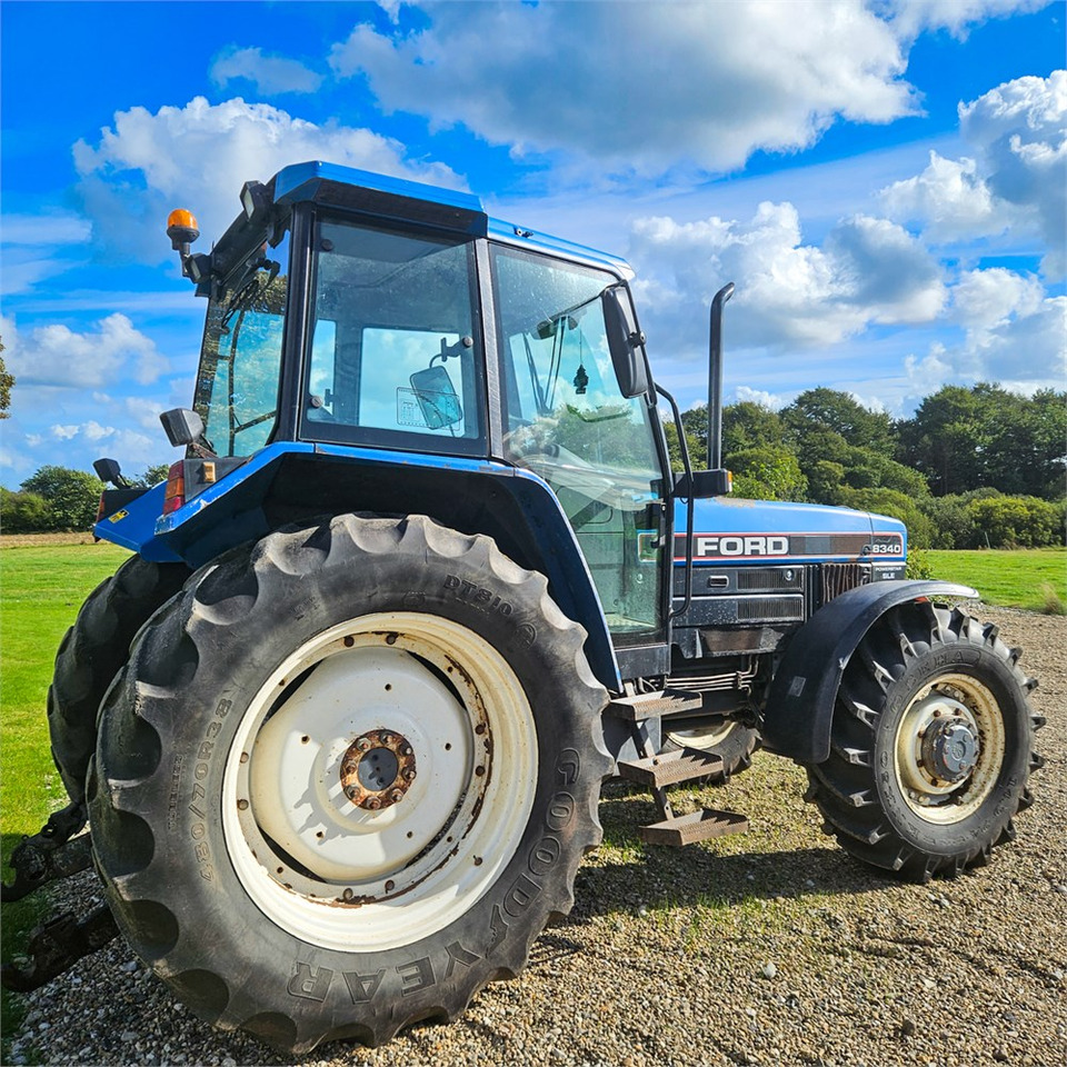 Ford 8340 Powerstar SLE - Трактор: фото 3 Ford 8340 Powerstar SLE - Трактор: фото 3