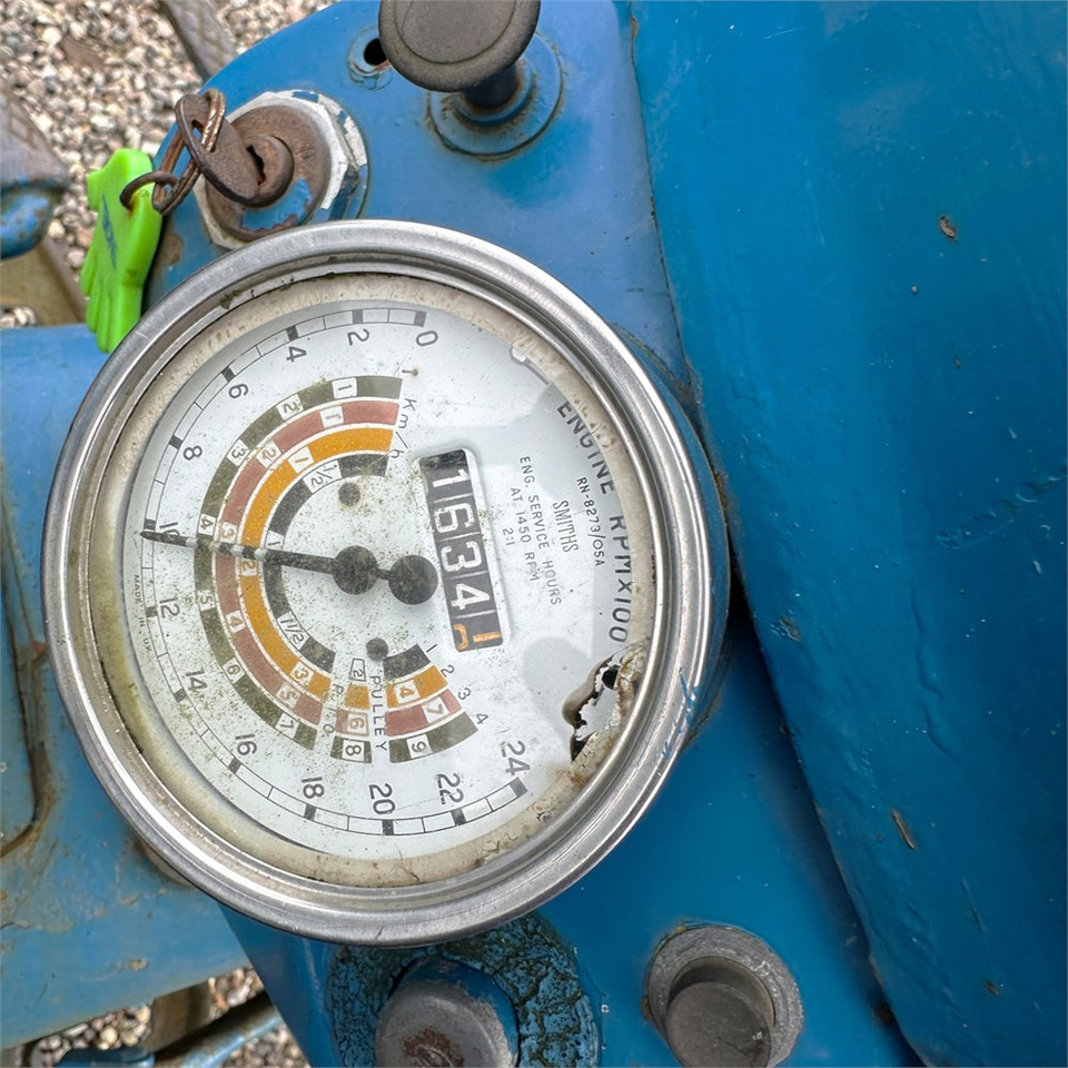 Трактор Ford Dexta T3: фото 13