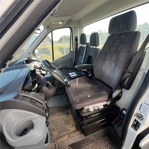 Грузовик бортовой/ Платформа Ford Transit 2.0 Tdci: фото 13