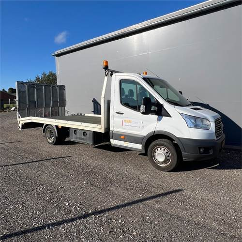 Грузовик бортовой/ Платформа Ford Transit 2.0 Tdci: фото 10