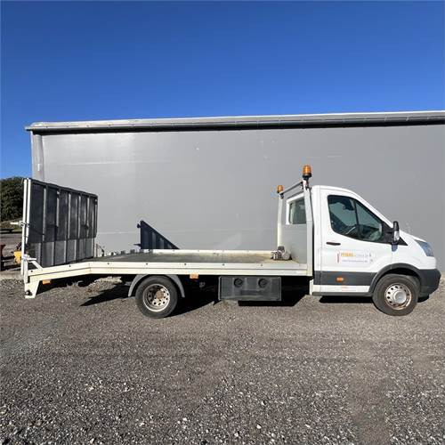 Грузовик бортовой/ Платформа Ford Transit 2.0 Tdci: фото 9