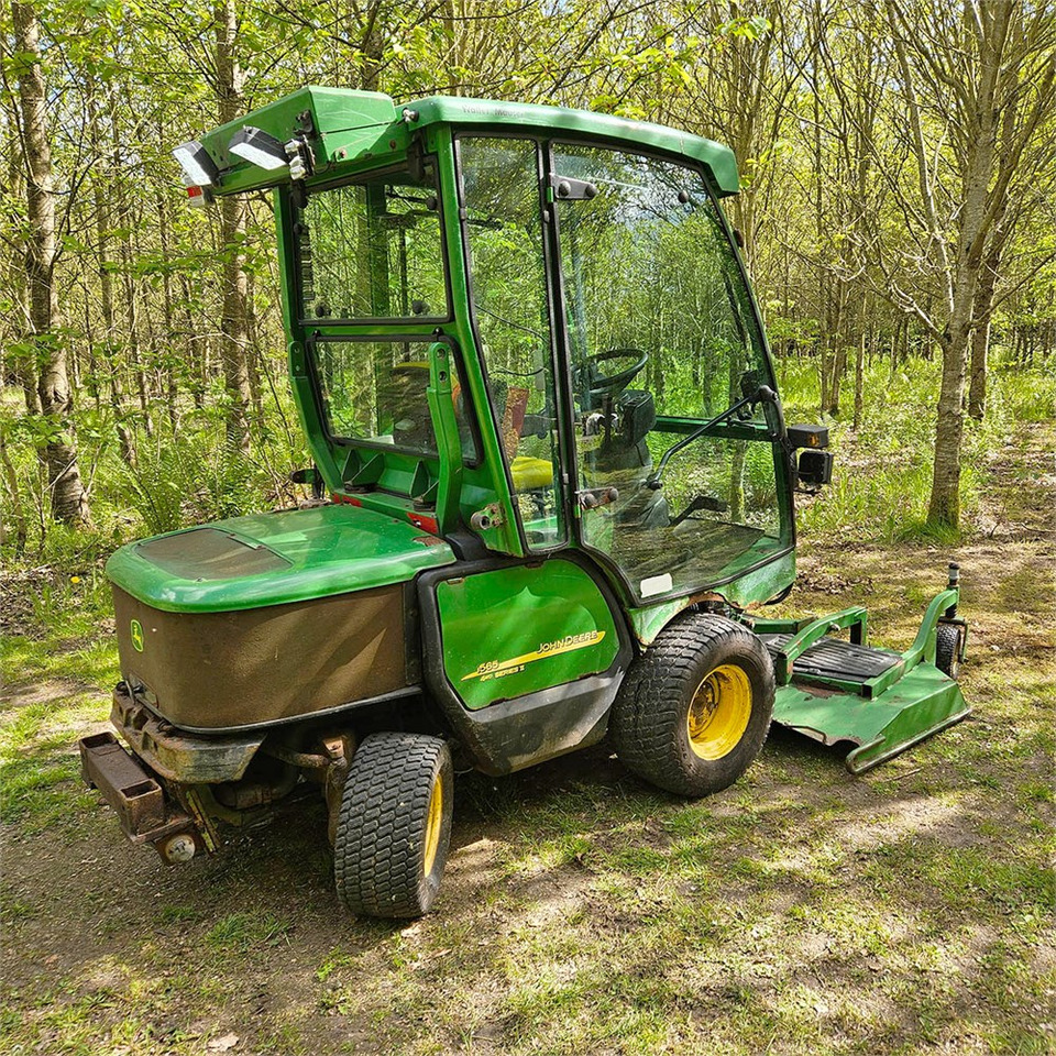 John Deere 1565 Series II 4WD - Газонокосилка: фото 4 John Deere 1565 Series II 4WD - Газонокосилка: фото 4