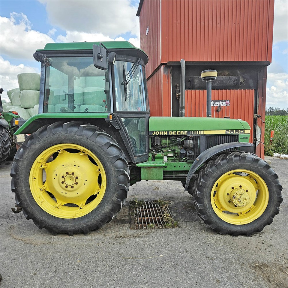 John Deere 2850 MFWD - Трактор: фото 2 John Deere 2850 MFWD - Трактор: фото 2