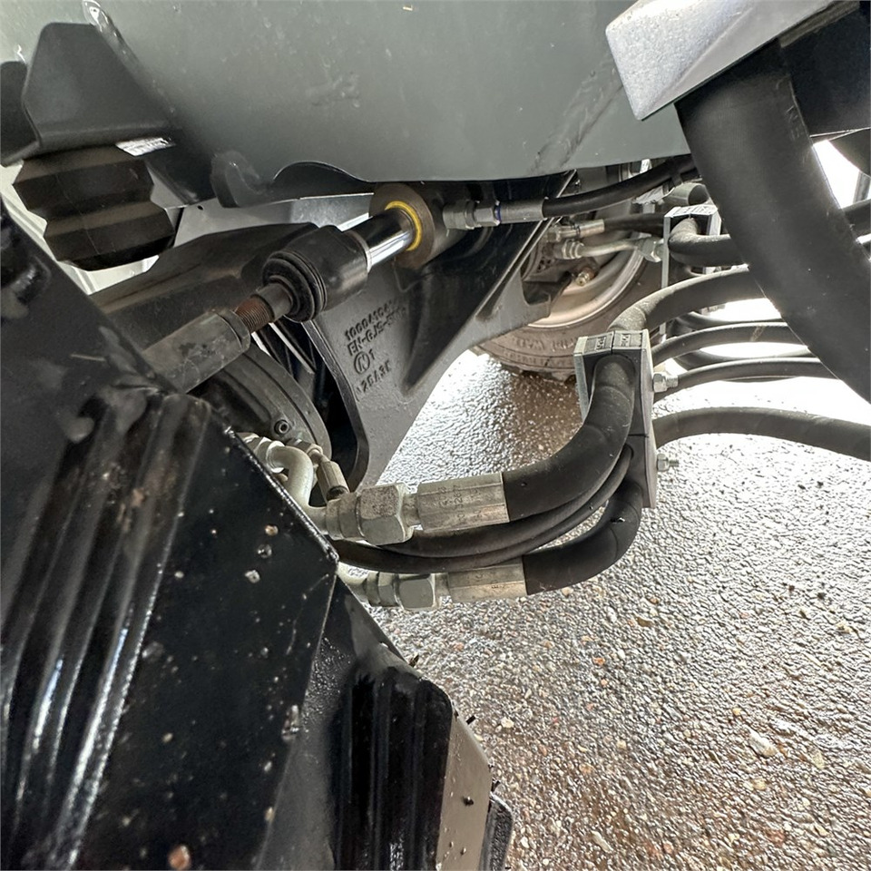 Колёсный погрузчик Kramer 5035: фото 32 Колёсный погрузчик Kramer 5035: фото 32