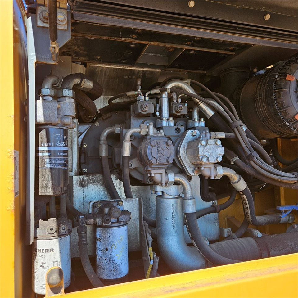 Liebherr R922 LC в лизинг Liebherr R922 LC: фото 34