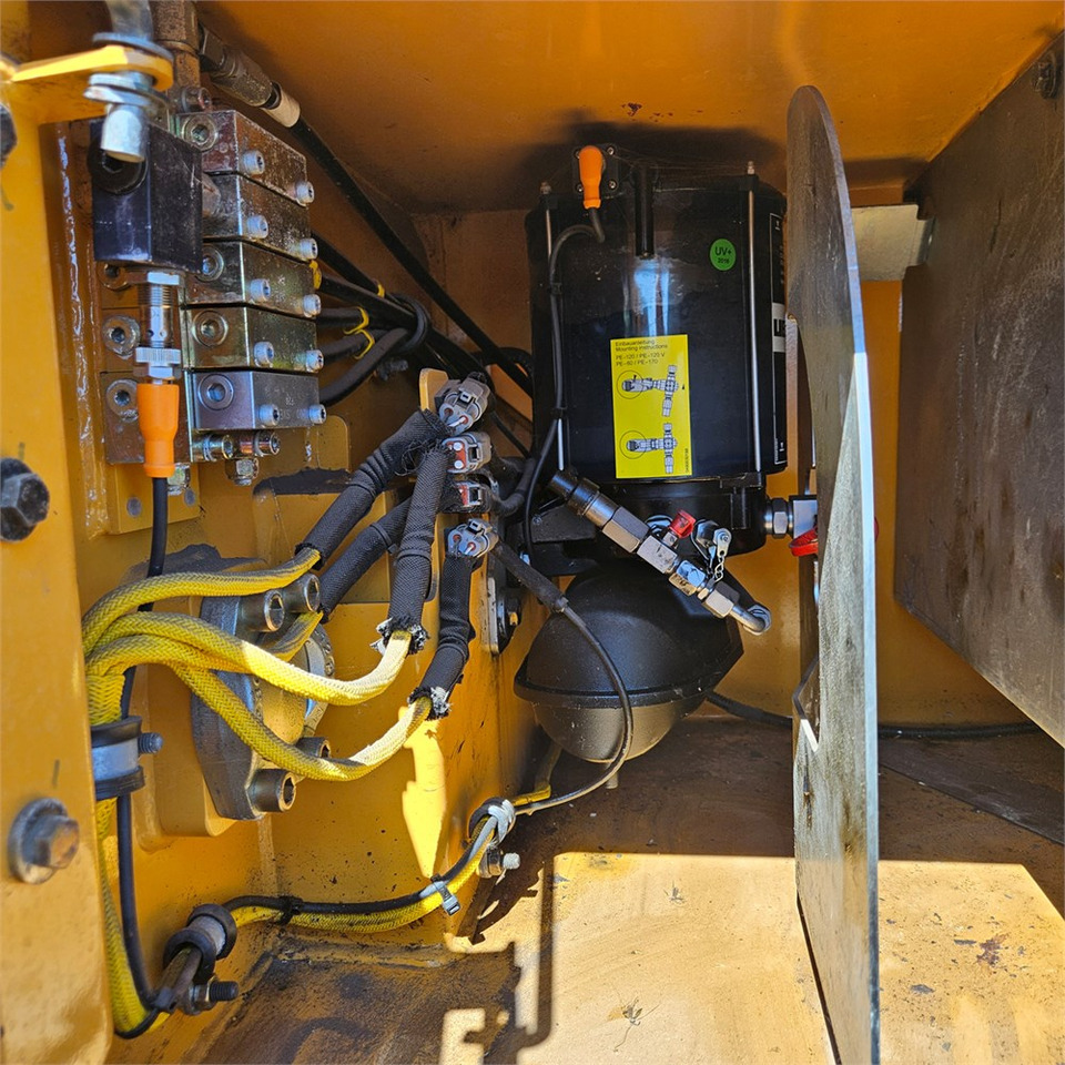 Liebherr R922 LC в лизинг Liebherr R922 LC: фото 32